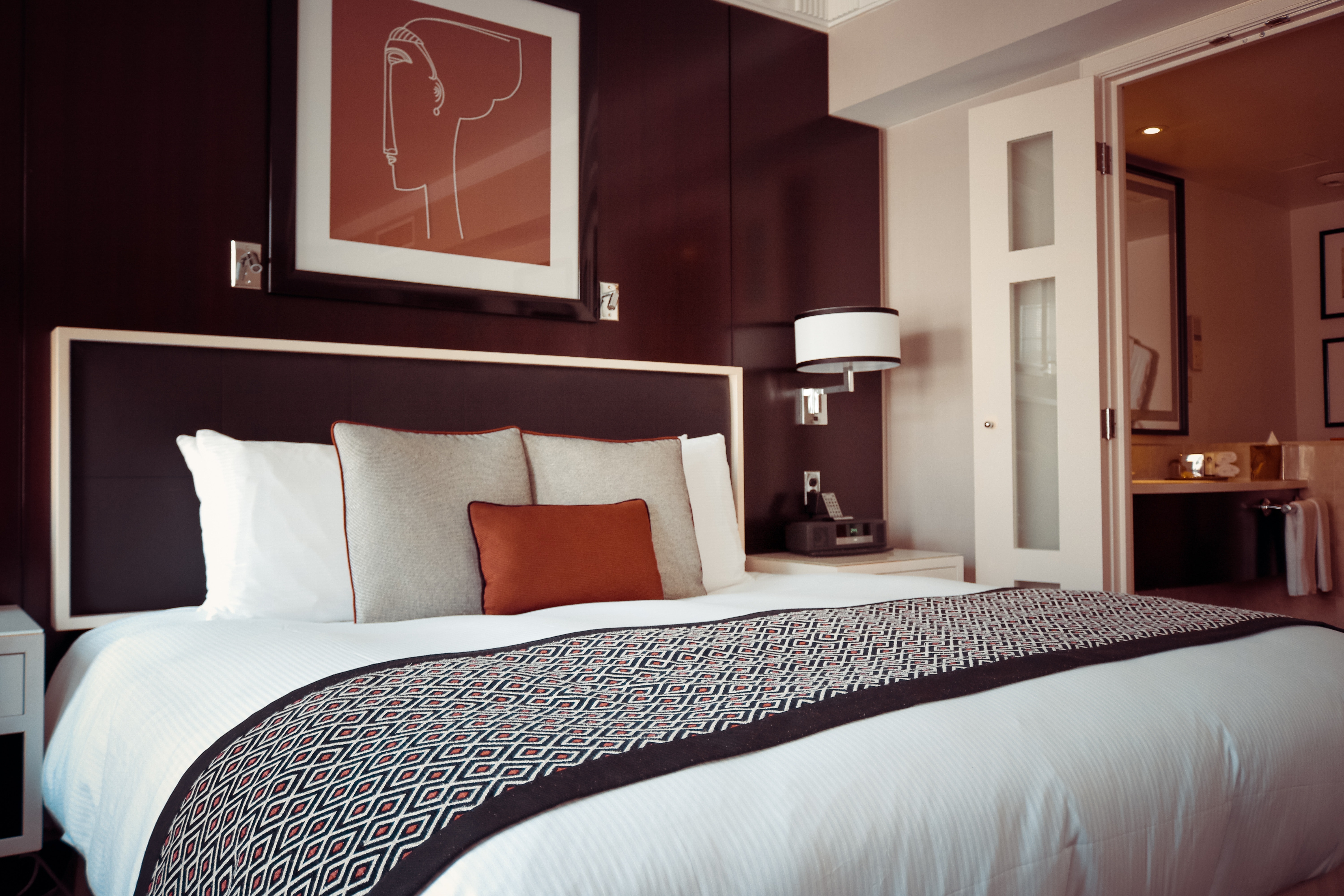 deluxe bed
